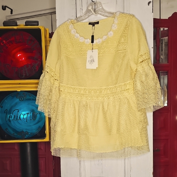 NWT Vineet Bahl Womens Embroidered Yellow Mesh Tiered Blouse Boho XS - Picture 1 of 7